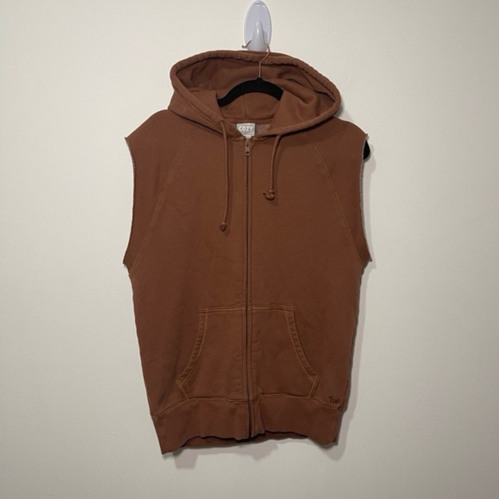 Aritzia TNA womens brown sleeveless boyfriend Cozy fleese vest in size XXS